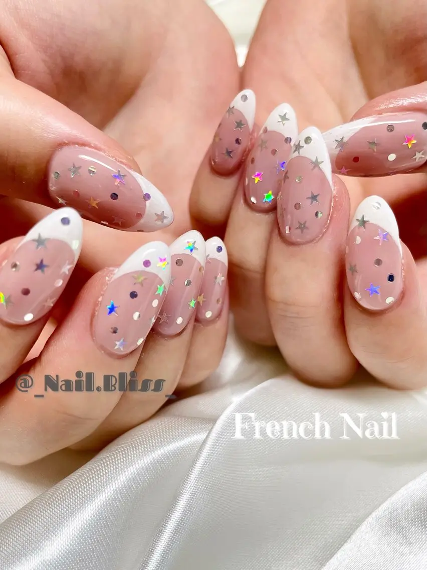 ネイル フレンチネイル キラキラネイル ハンドネイル NAIL BLISSのネイルデザイン