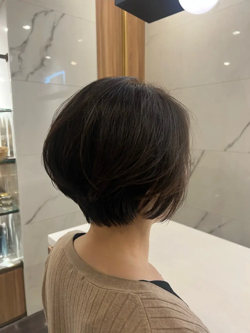 ショート 村中 逸紀のヘアスタイル
