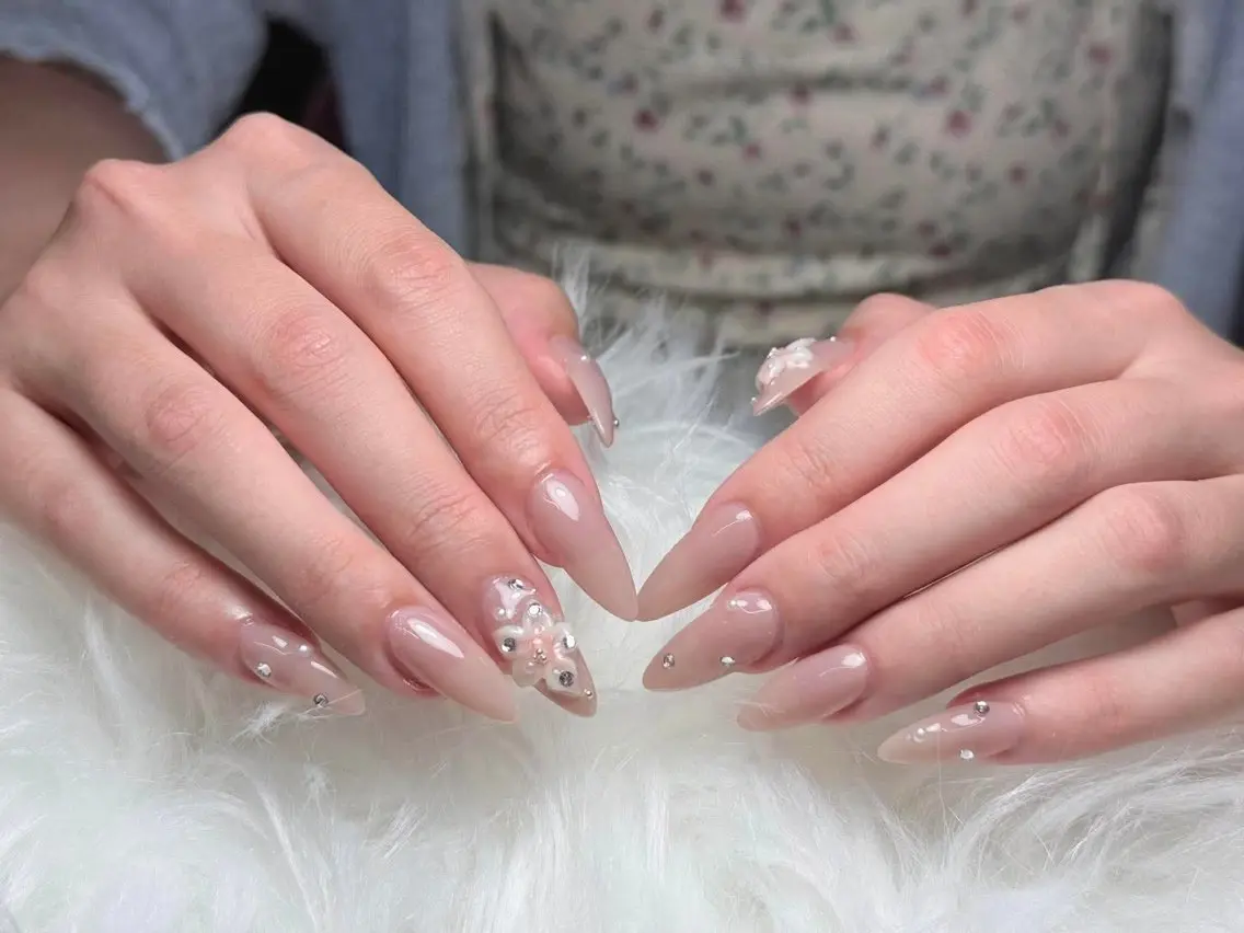 ネイル 韓国ネイル 水色 マグネットネイル ニュアンスネイル オフィスネイル ハンドネイル Hana Rose Nailのネイルデザイン