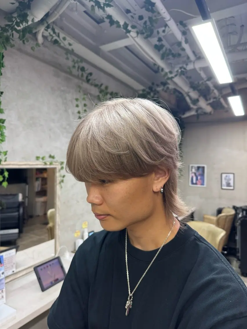 カラー ベージュカラー ミルクティーベージュ ホワイトミルクティーベージュ Blast raiaのヘアスタイル
