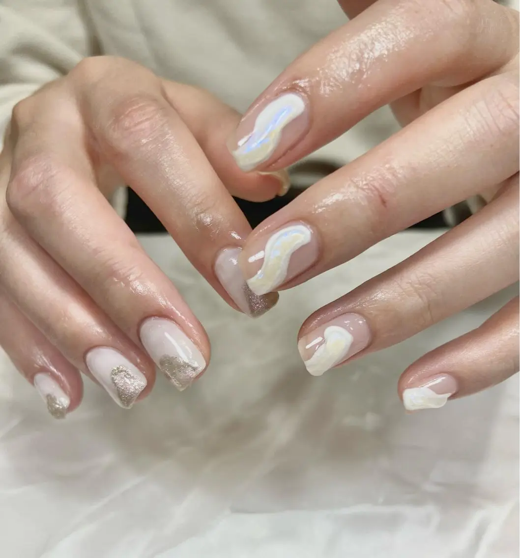 ネイル ミラーネイル ニュアンスネイル salon de oct.のネイルデザイン