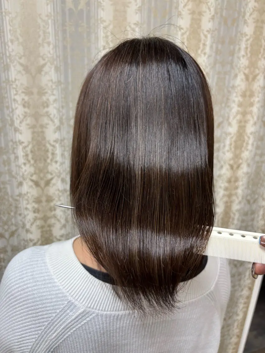 カラー 吉荒 璃子のヘアスタイル