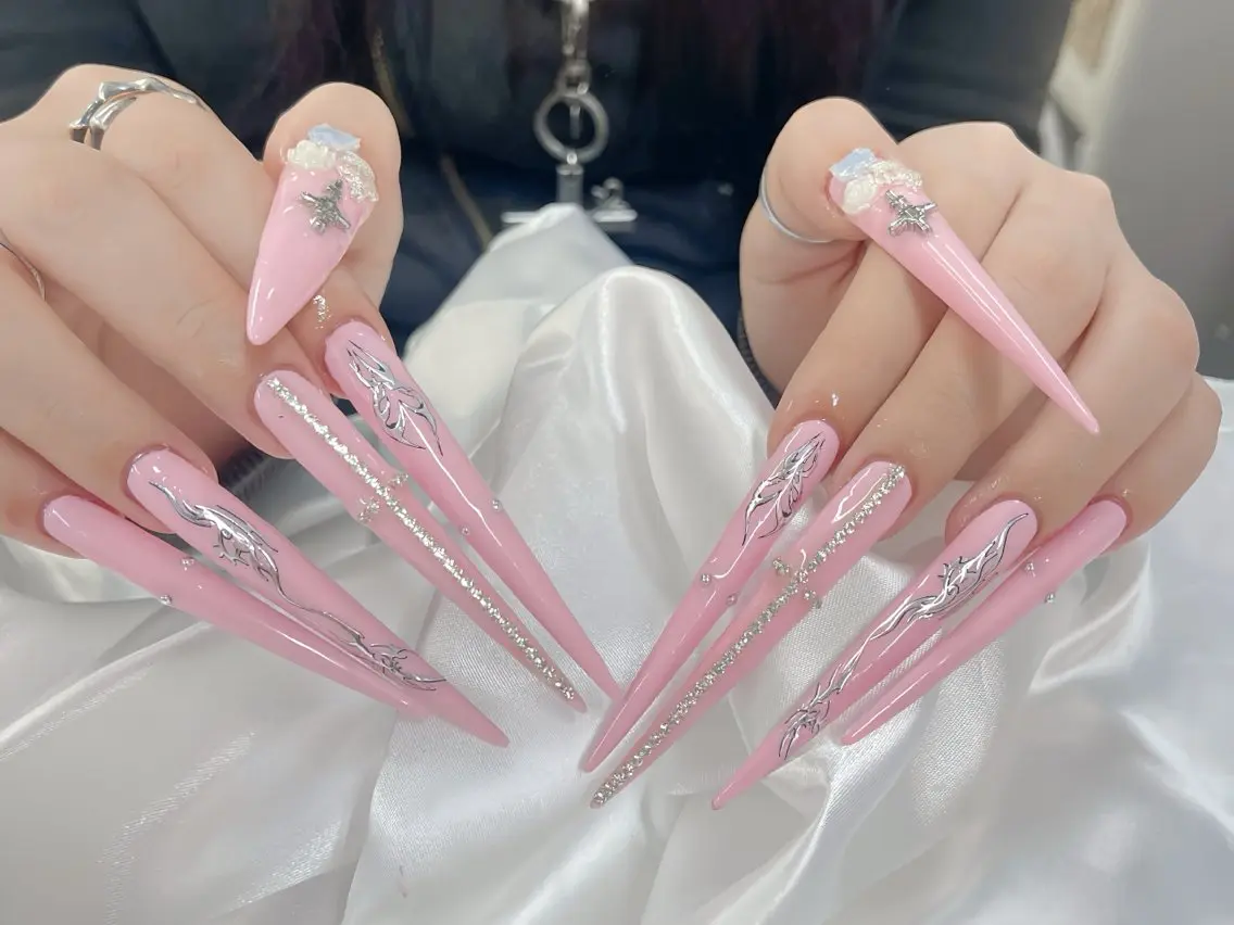 5XL鬼ロングネイル💅アート・パーツ付け放題の写真