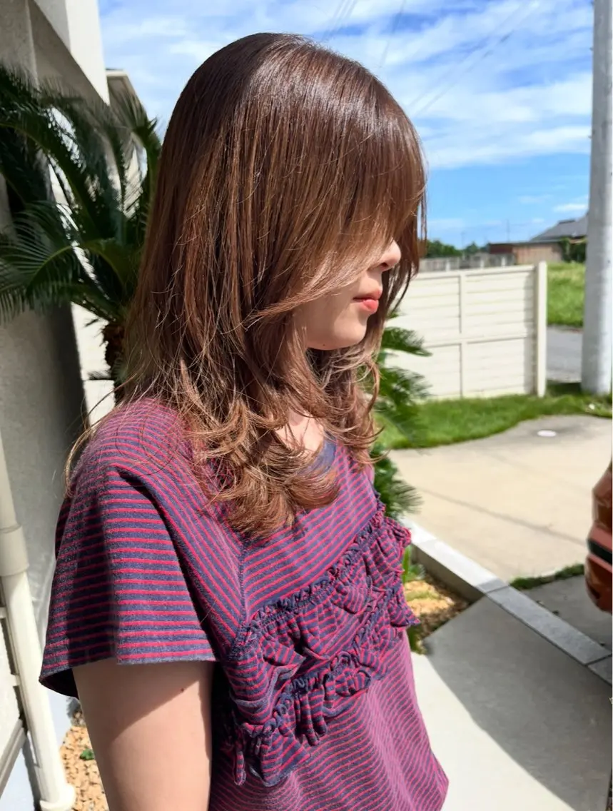 セミロング カット ヘアカラー 松本 茜のヘアスタイル