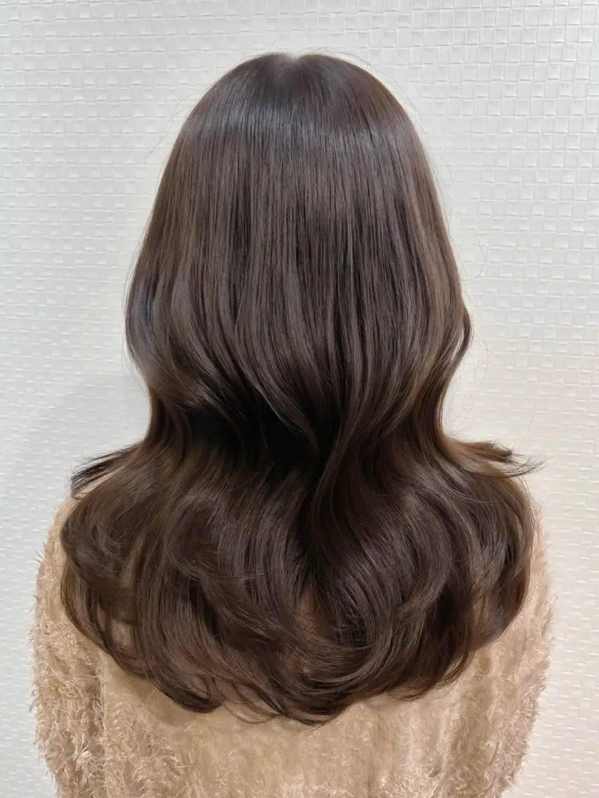 セミロング カラー ブラウンカラー ナチュラルブラウン 柔らか垢抜けｶﾗｰと ｶｯﾄ🫧ASUKAのヘアスタイル