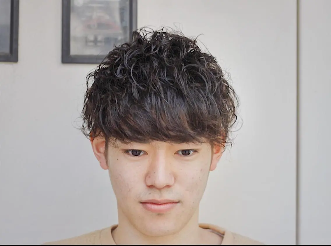 ミディアム パーマ メンズ ミディアムパーマ マッシュ メンズパーマ 刈り上げ 前田賢生 ご新規様はNGのヘアスタイル