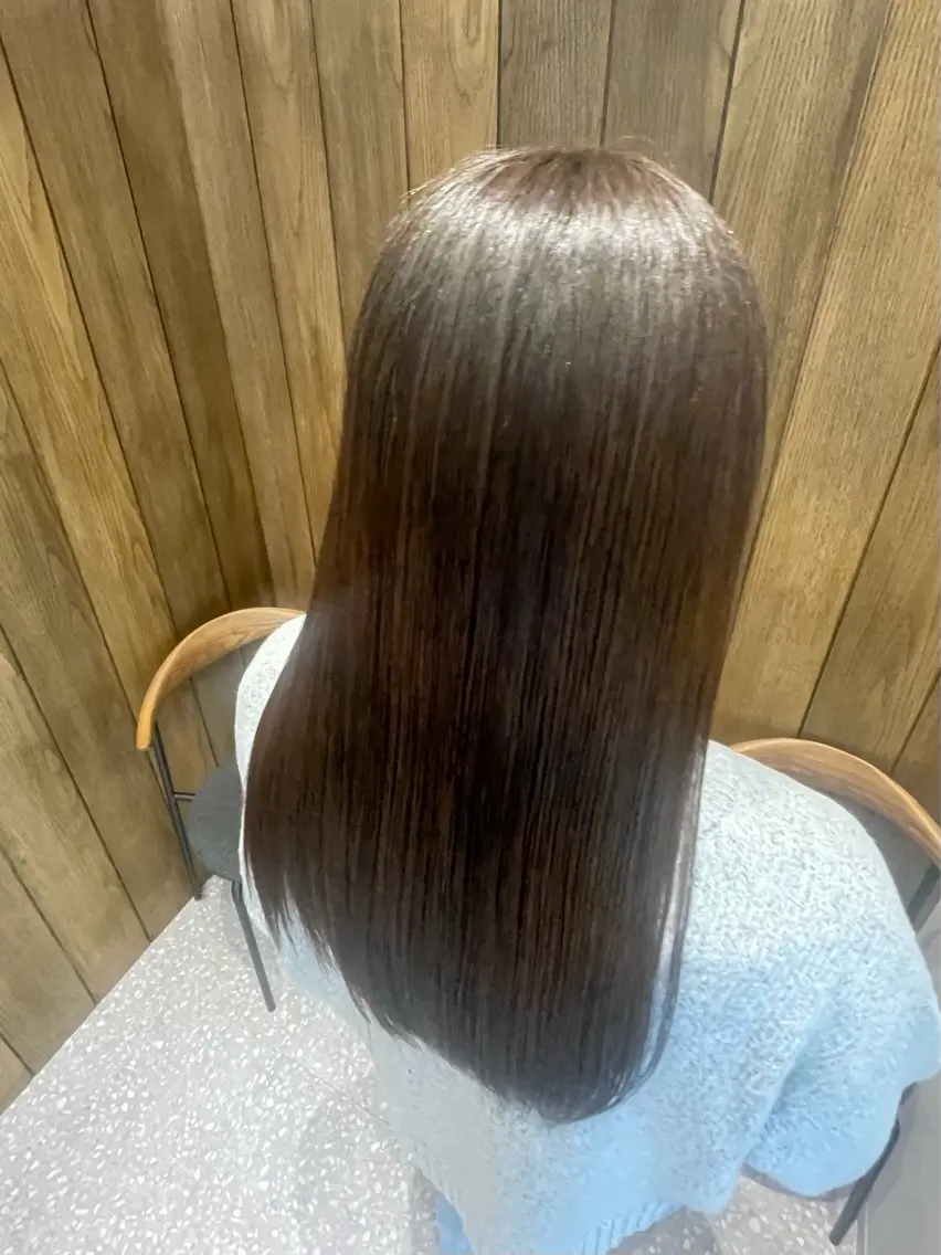 ロング カット 縮毛矯正 トリートメント 荒木 理緒のヘアスタイル