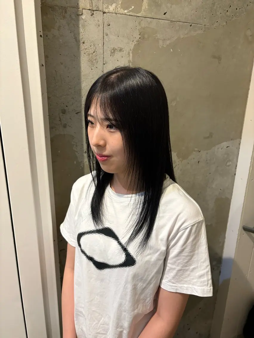 ミディアム ヘアカラー 中田 桃夏のヘアスタイル