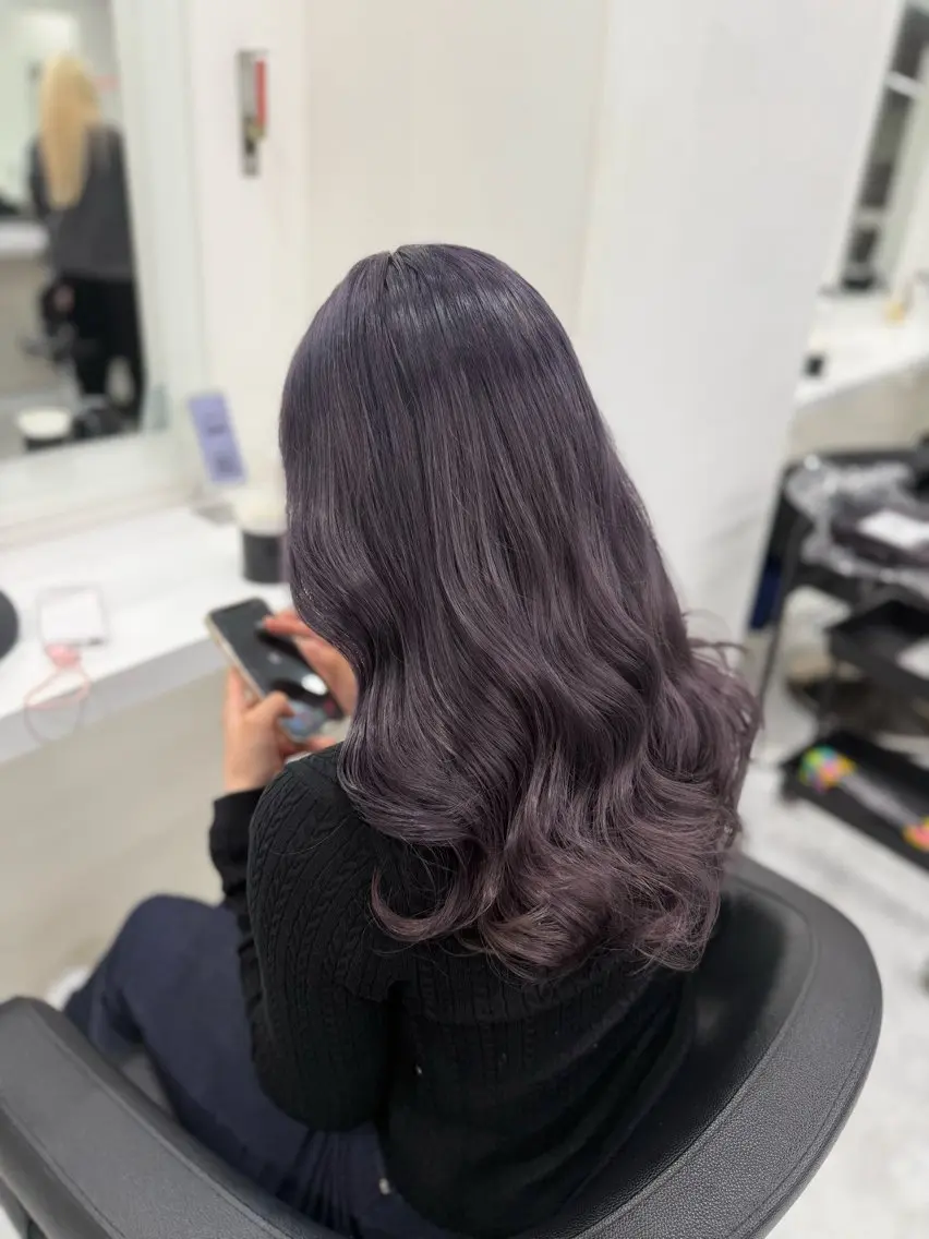 ロング カラー ブルーカラー ブルーラベンダー ラベンダーカラー ラベンダー💜 グレージュ🩶のヘアスタイル