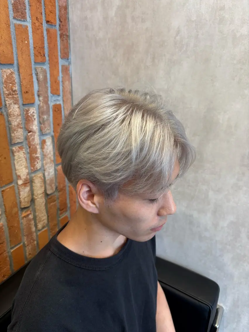 ショート カラー メンズ ヘアカラー tokute 片岡心🐥のヘアスタイル