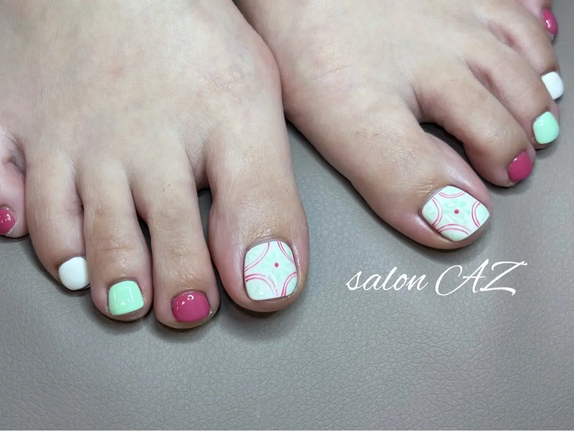 ネイル アートネイル フレンチネイル マグネットネイル ニュアンスネイル オフィスネイル フットネイル salon AZのネイルデザイン