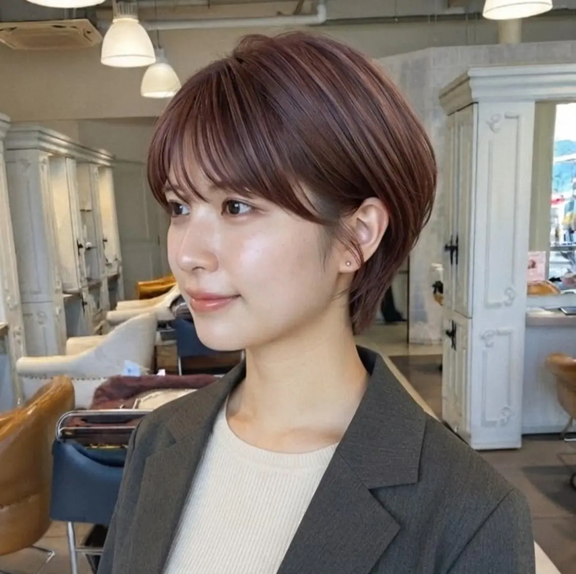 ショート カラー 丸みショート ブラウンカラー ショートヘア obje't cielのヘアスタイル