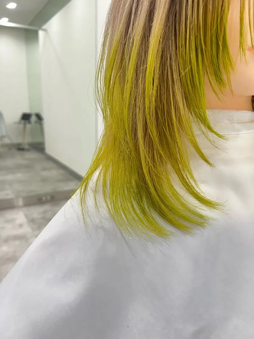 セミロング カラー デザインカラー ヘアカラー ⭐トレンドカット&カ ラーCocoro🪿のヘアスタイル