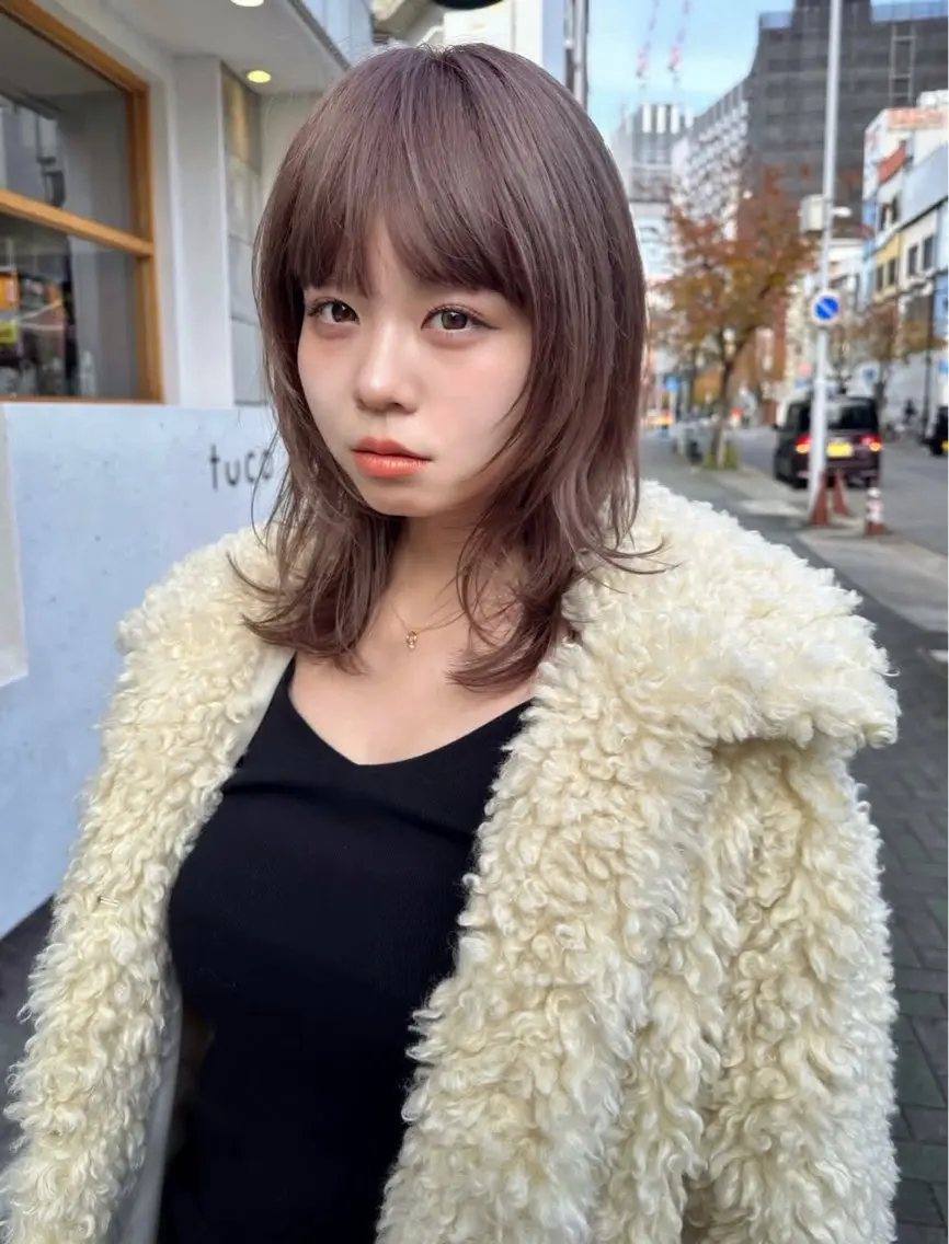 カット＋髪に優しいケアブリーチダブルカラーの写真