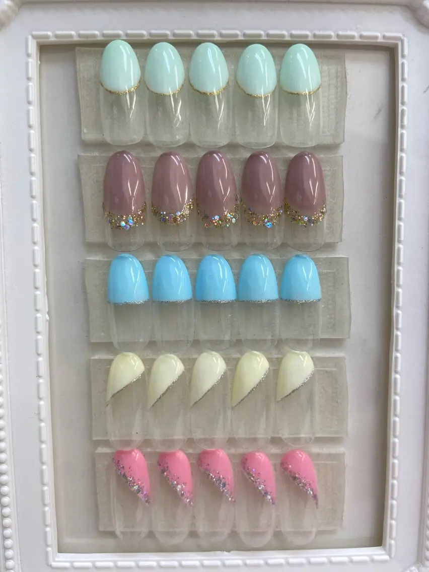 Jr.ネイリスト⭐︎オフ込み変形フレンチの写真