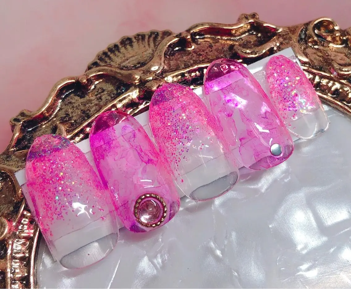 ネイル ハンドネイル CROWN プライベートサロンのネイルデザイン
