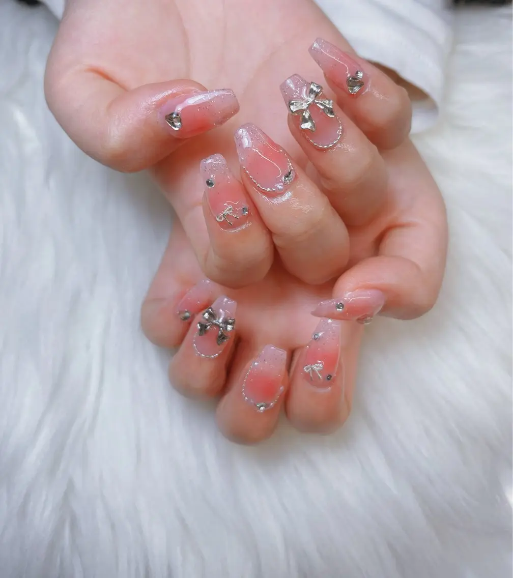 ネイル LuCie Nailのネイルデザイン