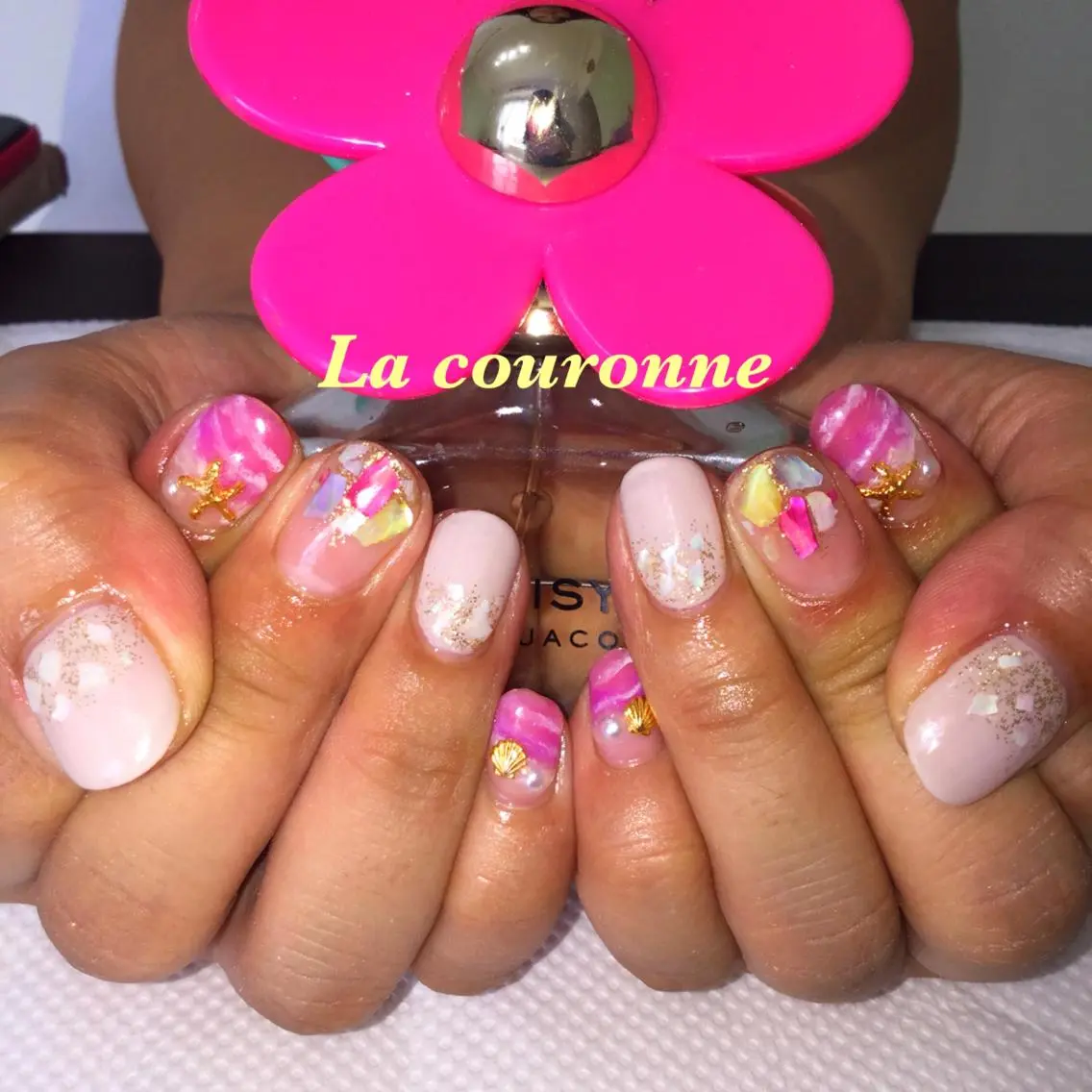 ネイル ハンドネイル Lacouronne NATSUMIのネイルデザイン