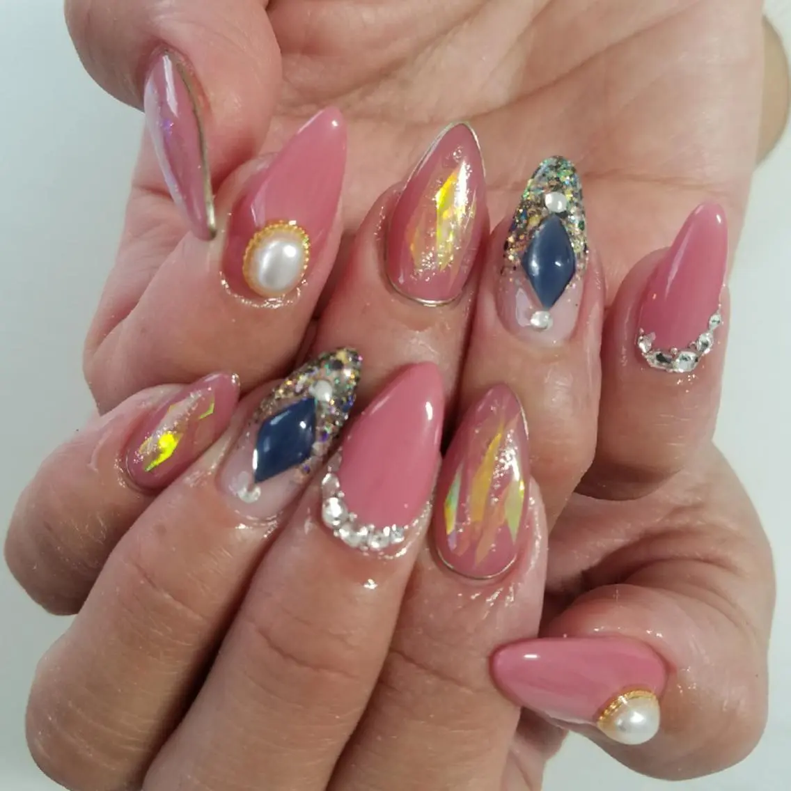 ネイル ジェルネイル ･:*+.✳︎˚✧₊ MAKI NAILのネイルデザイン