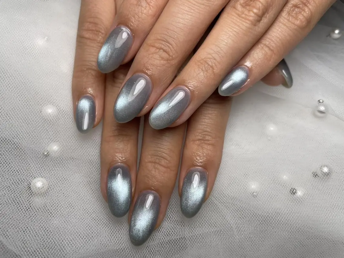 ネイル LUNE 銀座 Eri✨のネイルデザイン