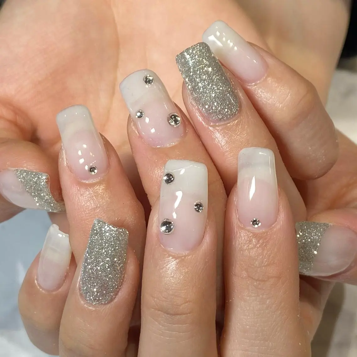 ネイル ハンドネイル YUN 💅のネイルデザイン