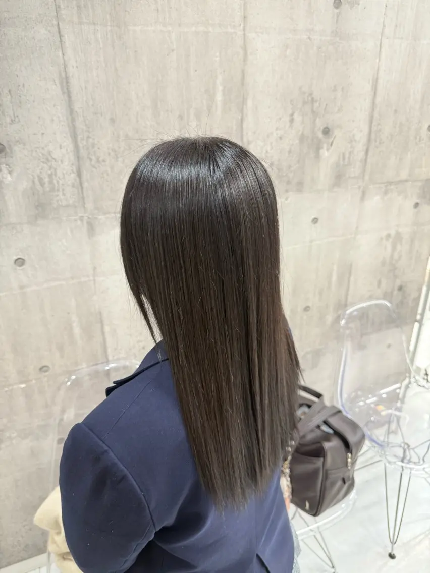 セミロング カラー メンズ メンズバレイヤージュ メンズブリーチ メンズハイライト メンズハイトーン メンズインナーカラー ヘアカラー トリートメント ☁️かずき☁️青.紫 推し活カラー💫のヘアスタイル