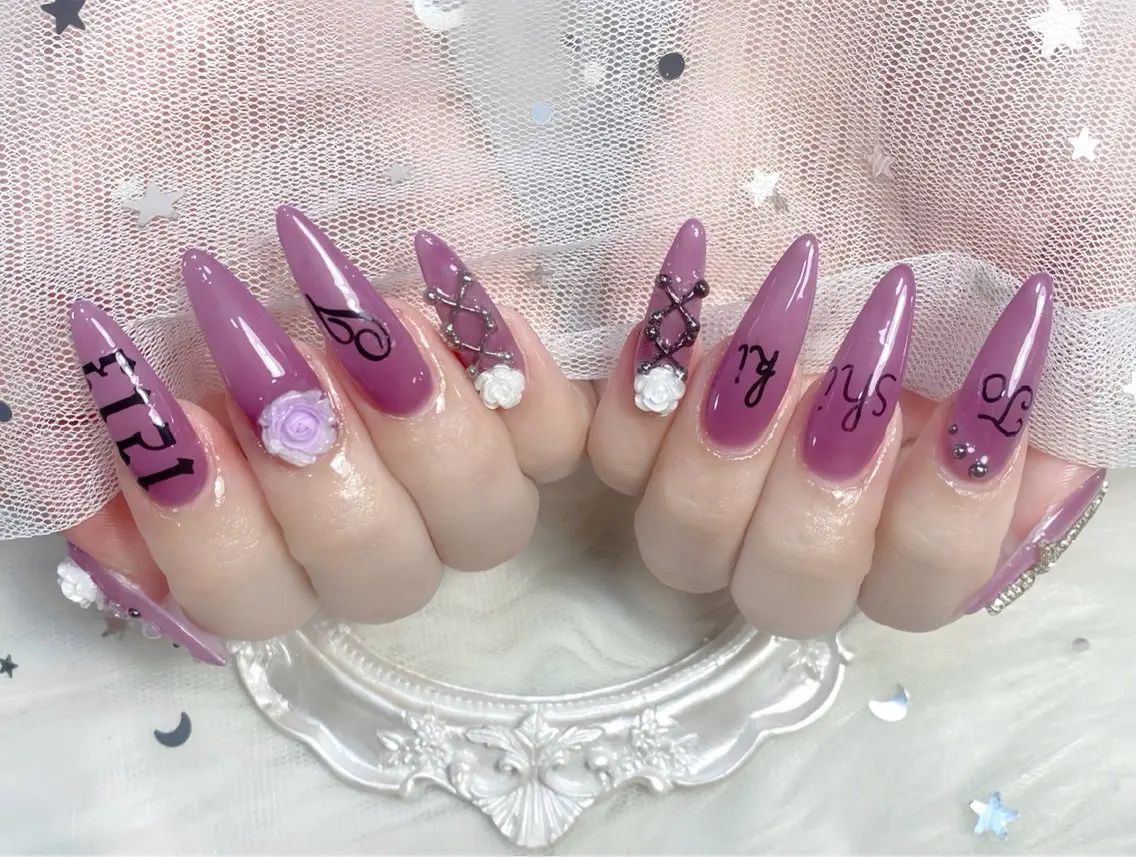 ネイル チークネイル 長さ出し フレンチネイル ジェルネイル グラデーション ハンドネイル THANHTHANH NAILのネイルデザイン