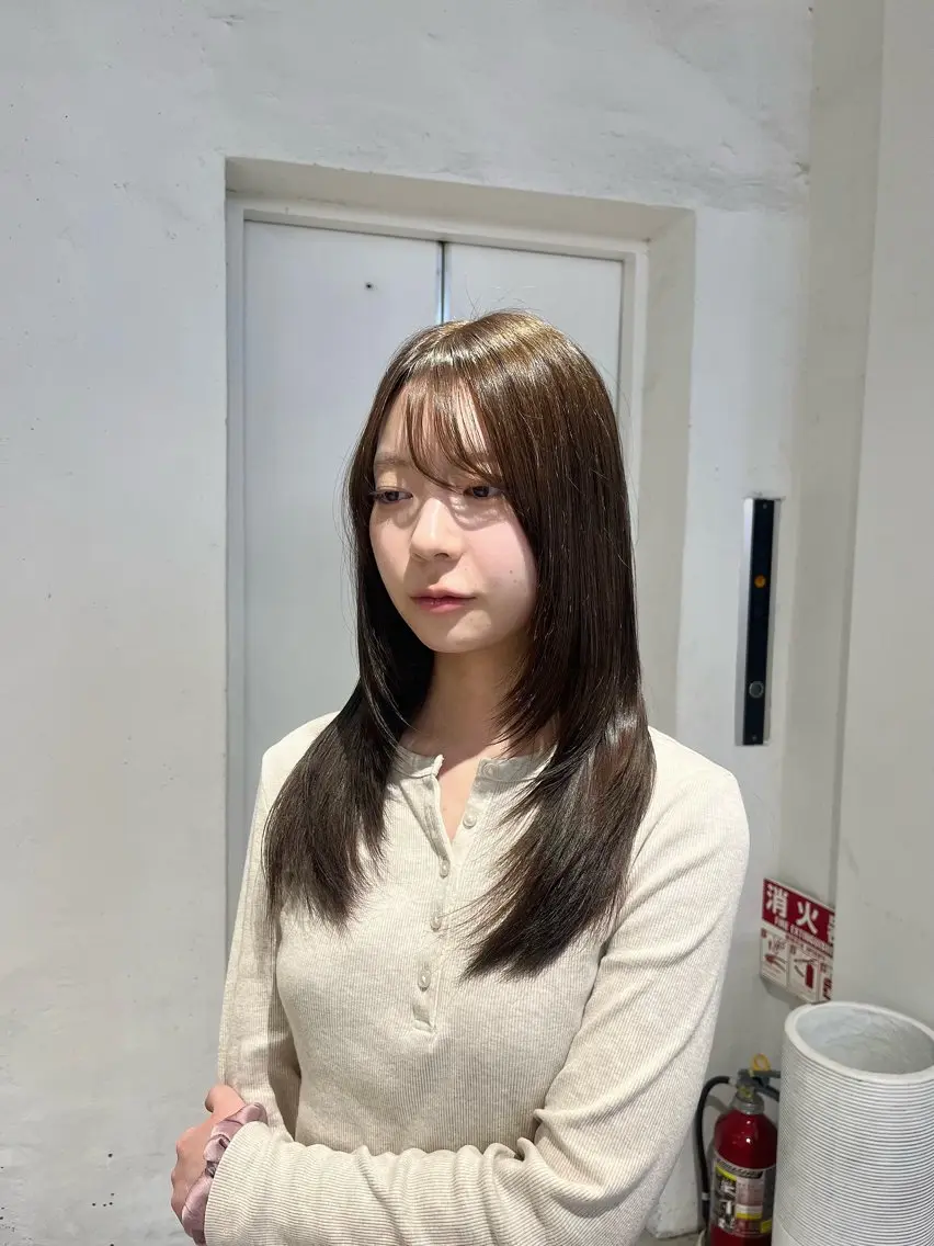 ロング カラー せりな🎀🕯️ /透明感カラーのヘアスタイル
