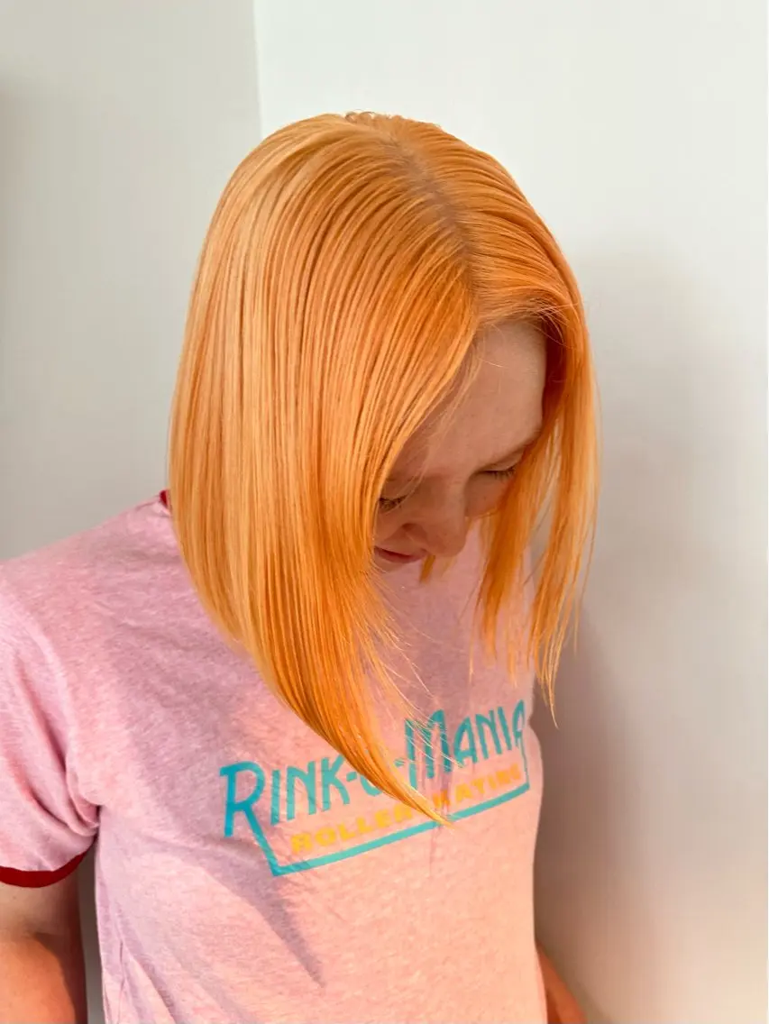 ショート カラー ベージュカラー ブリーチ ブロンド ケアブリーチ ケアカラー カット ヘアカラー 🎀オイダイラ モモカ🎀のヘアスタイル