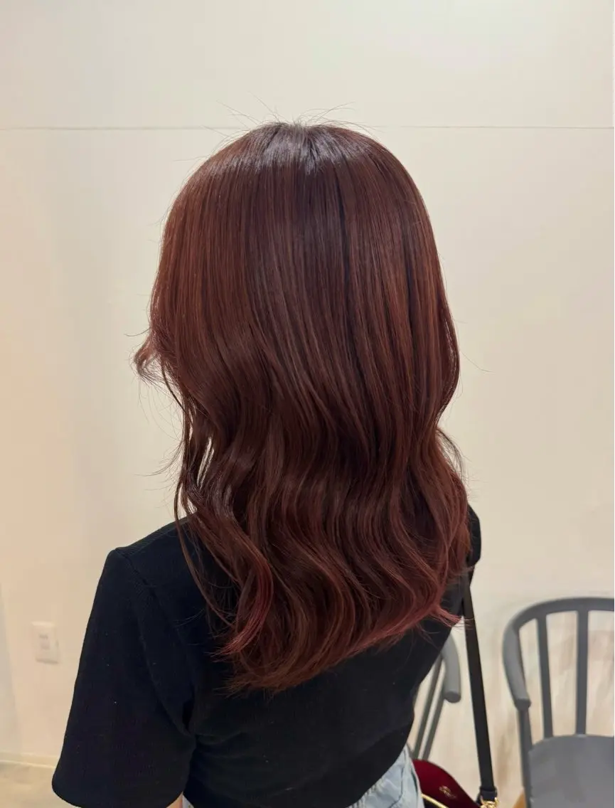 セミロング カラー ヘアカラー 尾崎 ひなののヘアスタイル
