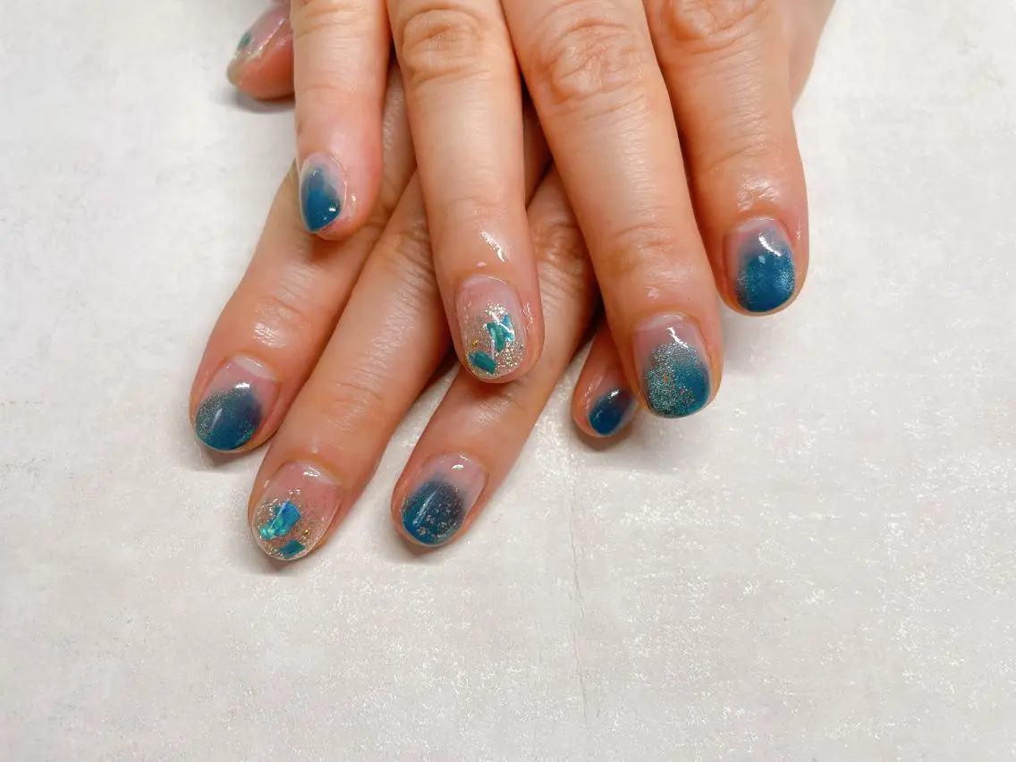 ネイル オーロラネイル フラワーネイル フットネイル フレンチネイル ジェルネイル mogunail &blowのネイルデザイン