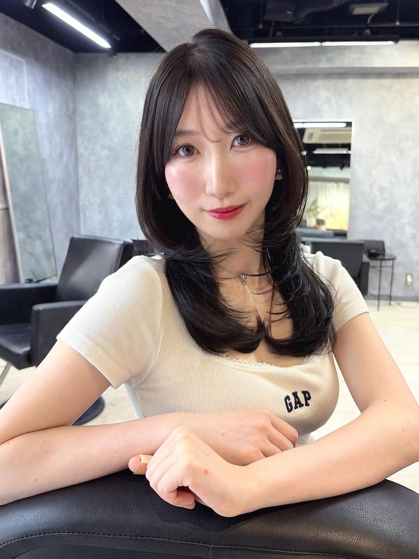 【新規】ブリーチなしWカラー+韓国レイヤーカット+3stepTRの写真