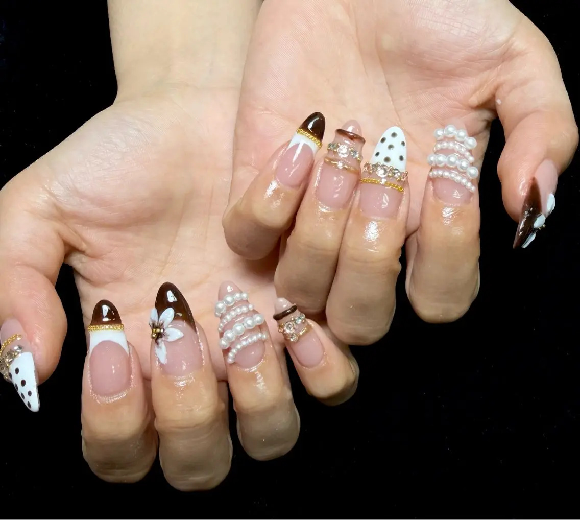 ネイル ハンドネイル ongles chicのネイルデザイン