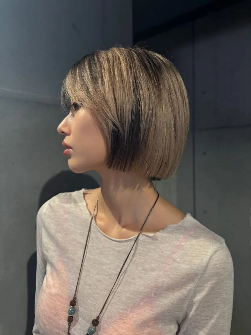 ショート カラー だいち/ブリーチ/ レイヤーカットのヘアスタイル