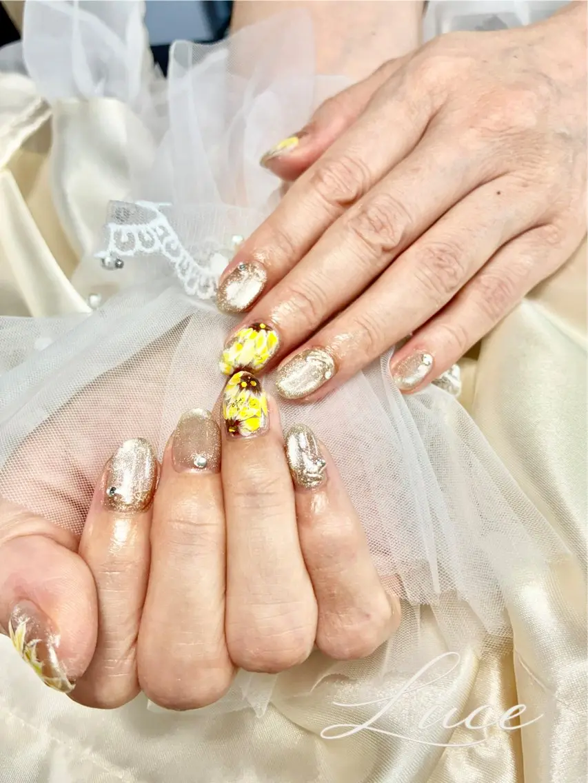 ネイル NAIL Luceのネイルデザイン