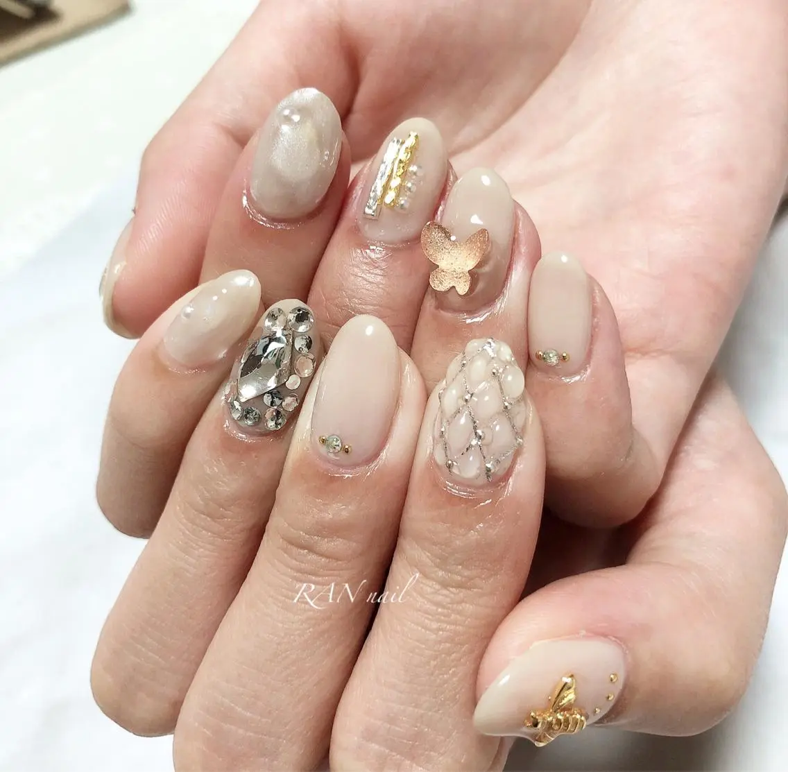 ネイル フットネイル キラキラネイル オフィスネイル 夏ネイル ハンドネイル フットネイル RAN nailのネイルデザイン