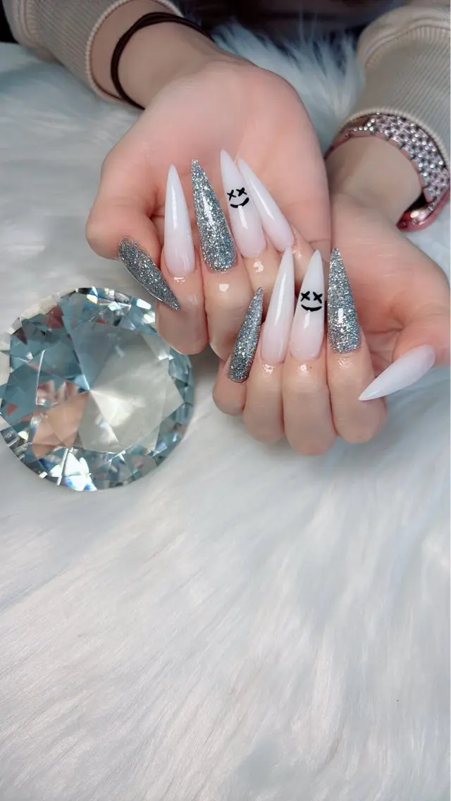ネイル ロングネイル ハンドネイル Kayo 💅のネイルデザイン
