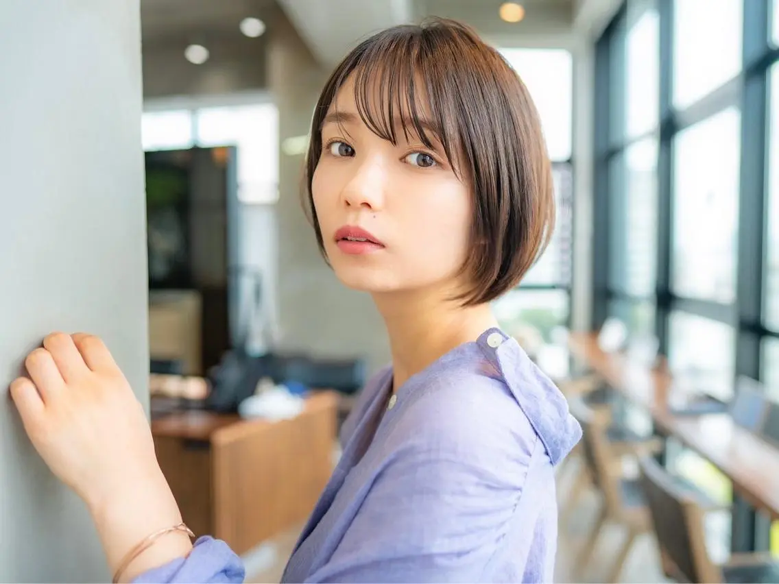 ショート カラー カット 🉐レイヤー/塩見 弘樹🉐渋谷のヘアスタイル