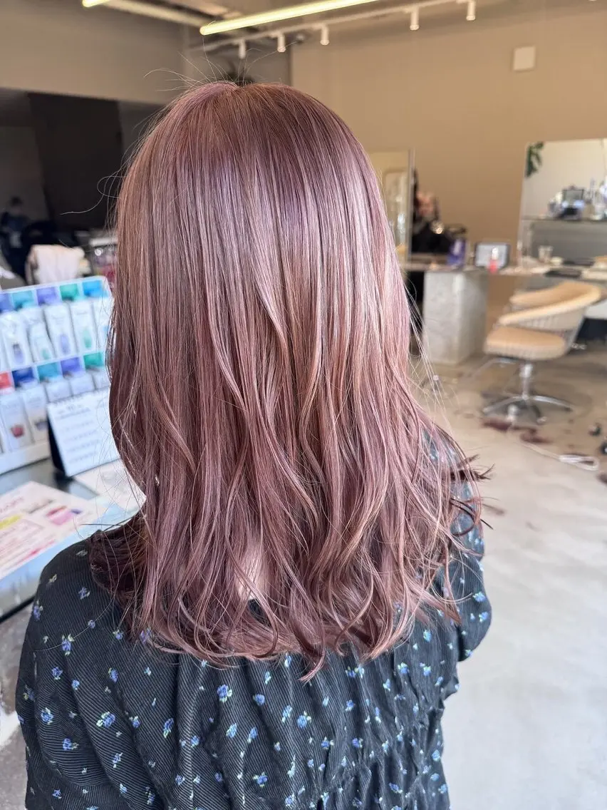 セミロング カラー ヘアカラー トリートメント 杉田 実来のヘアスタイル