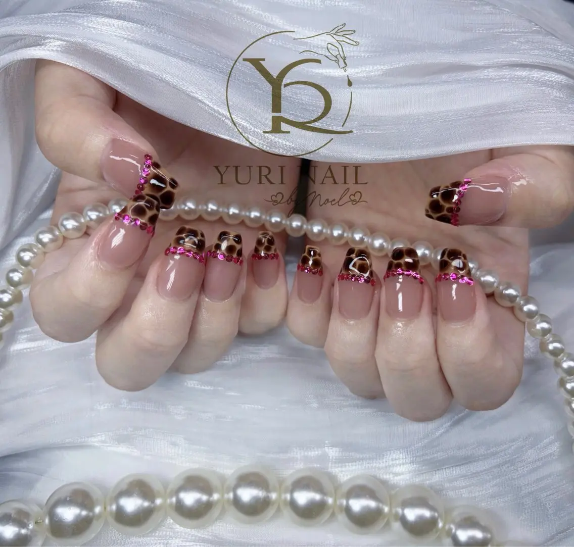 ネイル チークネイル フットネイル フレンチネイル グラデーション キラキラネイル ハンドネイル フットネイル ハンドケア YURI Nail Funabashiのネイルデザイン