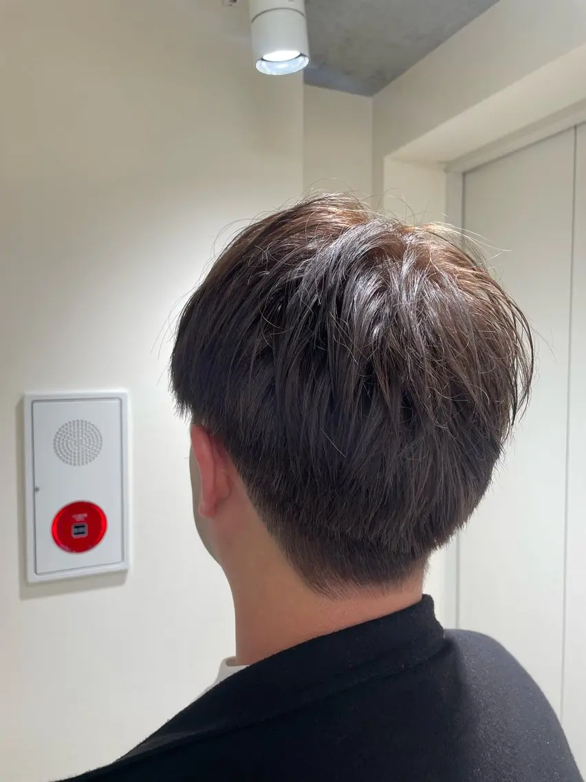 カラー メンズ NaVIユウジ 透明感カラーのヘアスタイル