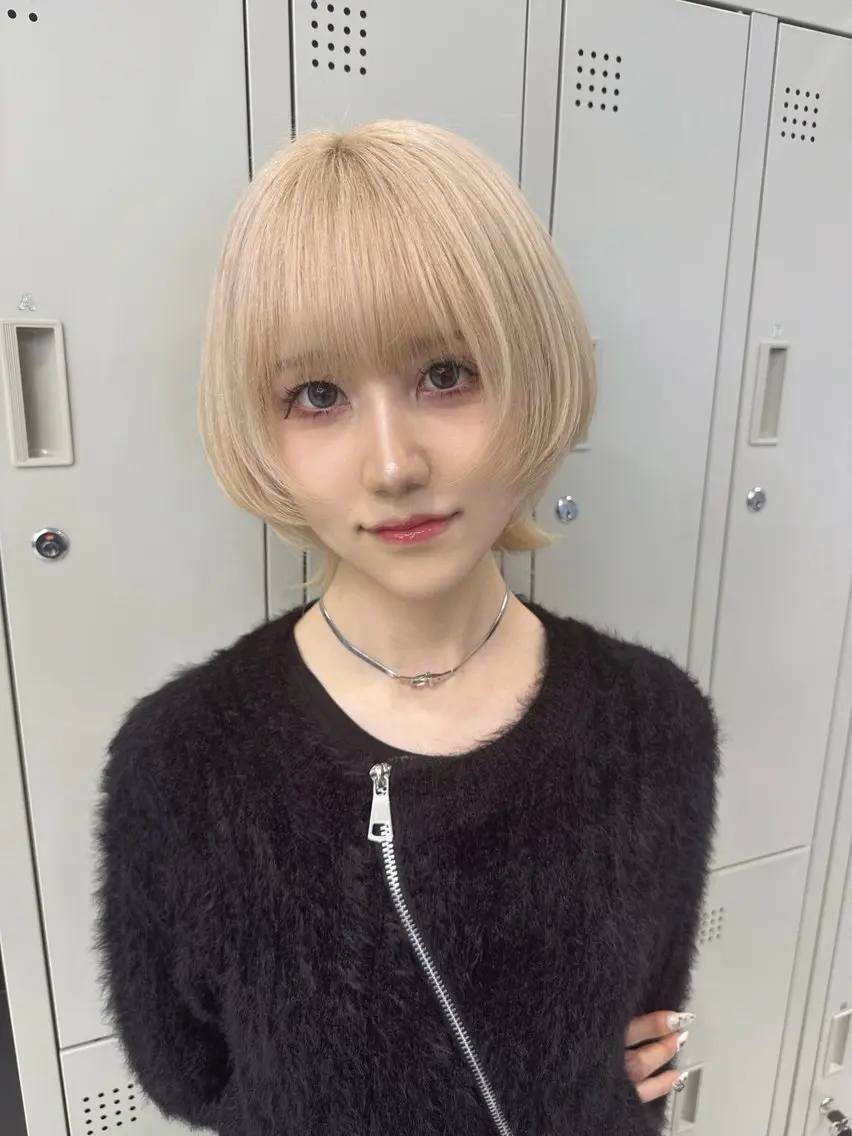 ショート カラー ヘアアレンジ ヘアカラー トリートメント ヘアセット 韓国ヘア🖤/透明感 shihoのヘアスタイル
