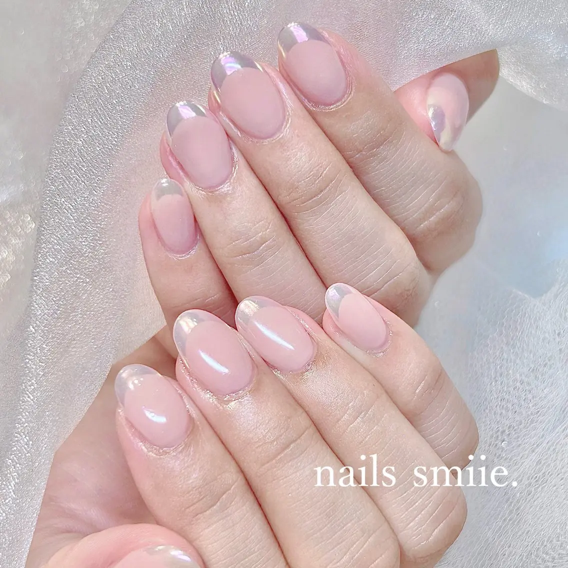 ネイル オーロラネイル フレンチネイル ハンドネイル nails smiie.のネイルデザイン
