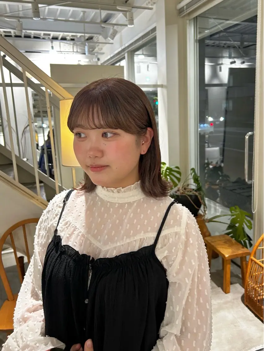 ミディアム カラー ベージュカラー モカベージュ ヘアカラー 篠原 若奈のヘアスタイル