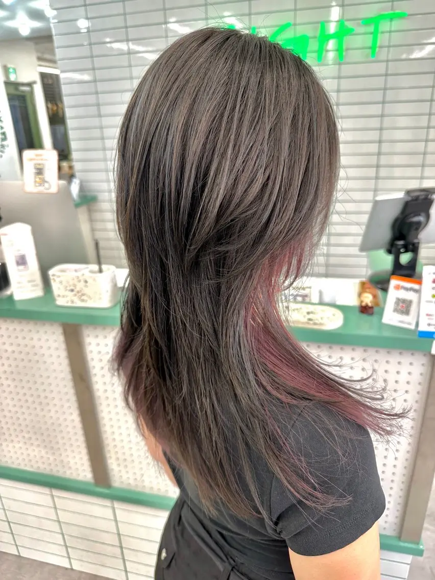 ミディアム ハイライト ウルフカット カット ヘアカラー トリートメント 💚透明感カラー💚 ♻️本間♻️のヘアスタイル