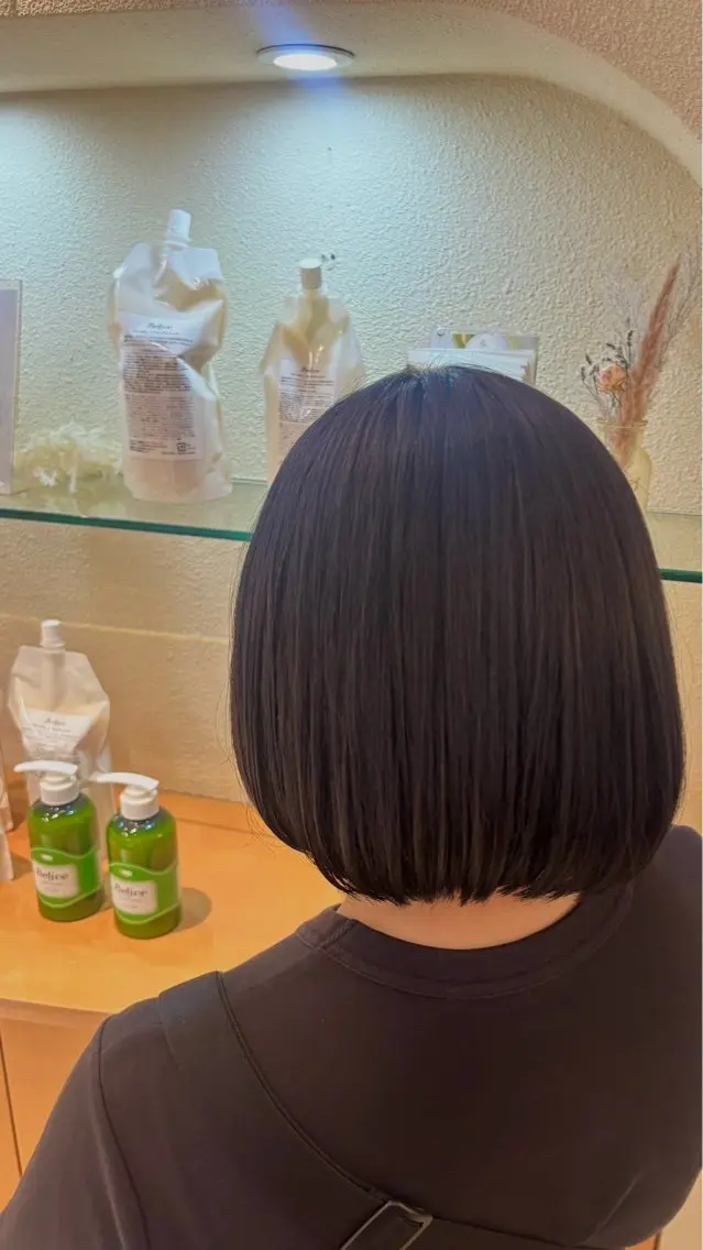 カラー ブリーチ ヘアカラー 佐々木 彩芽の眉毛・アイブロウイメージ