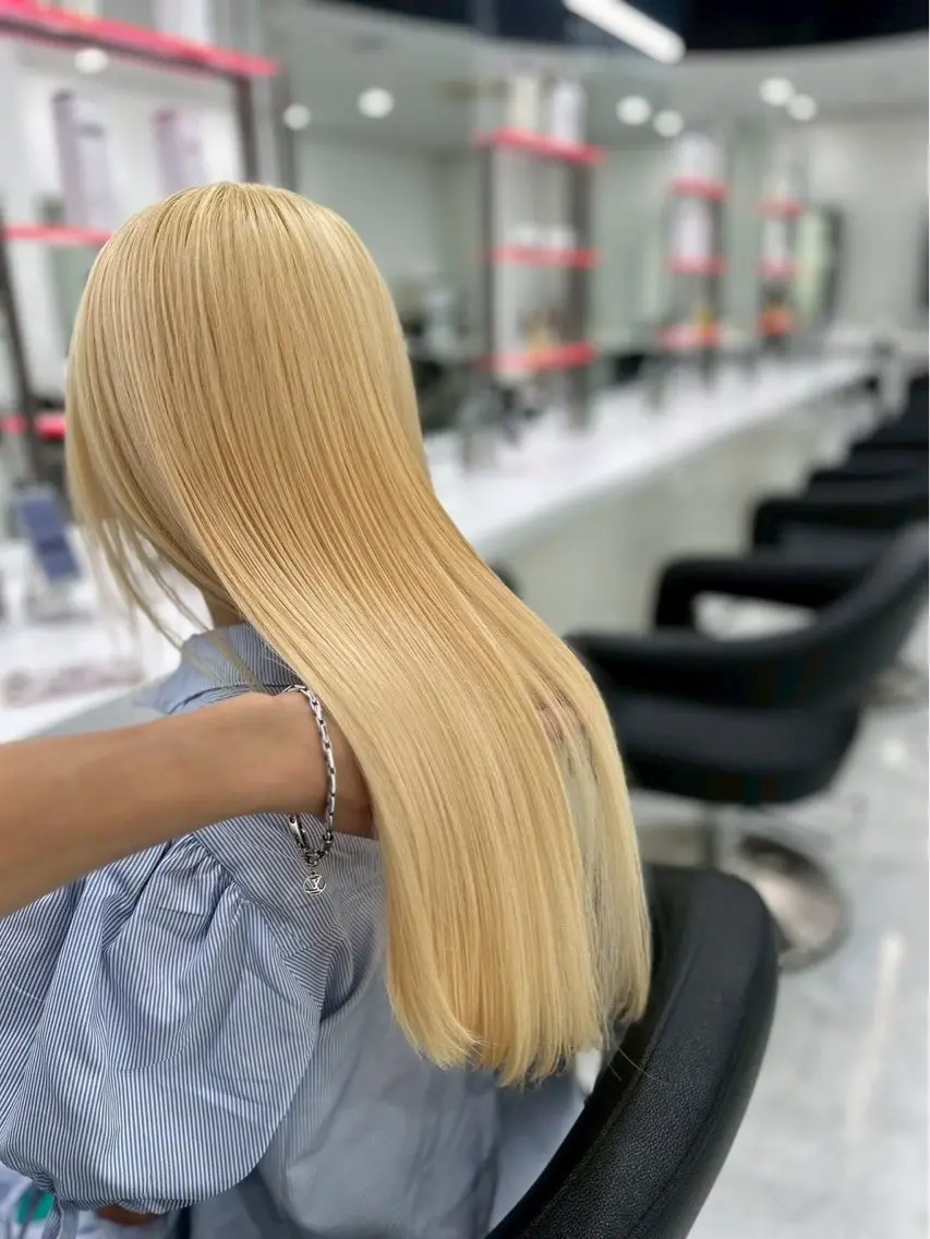カラー ハイトーン／レイヤー ryotaのヘアスタイル