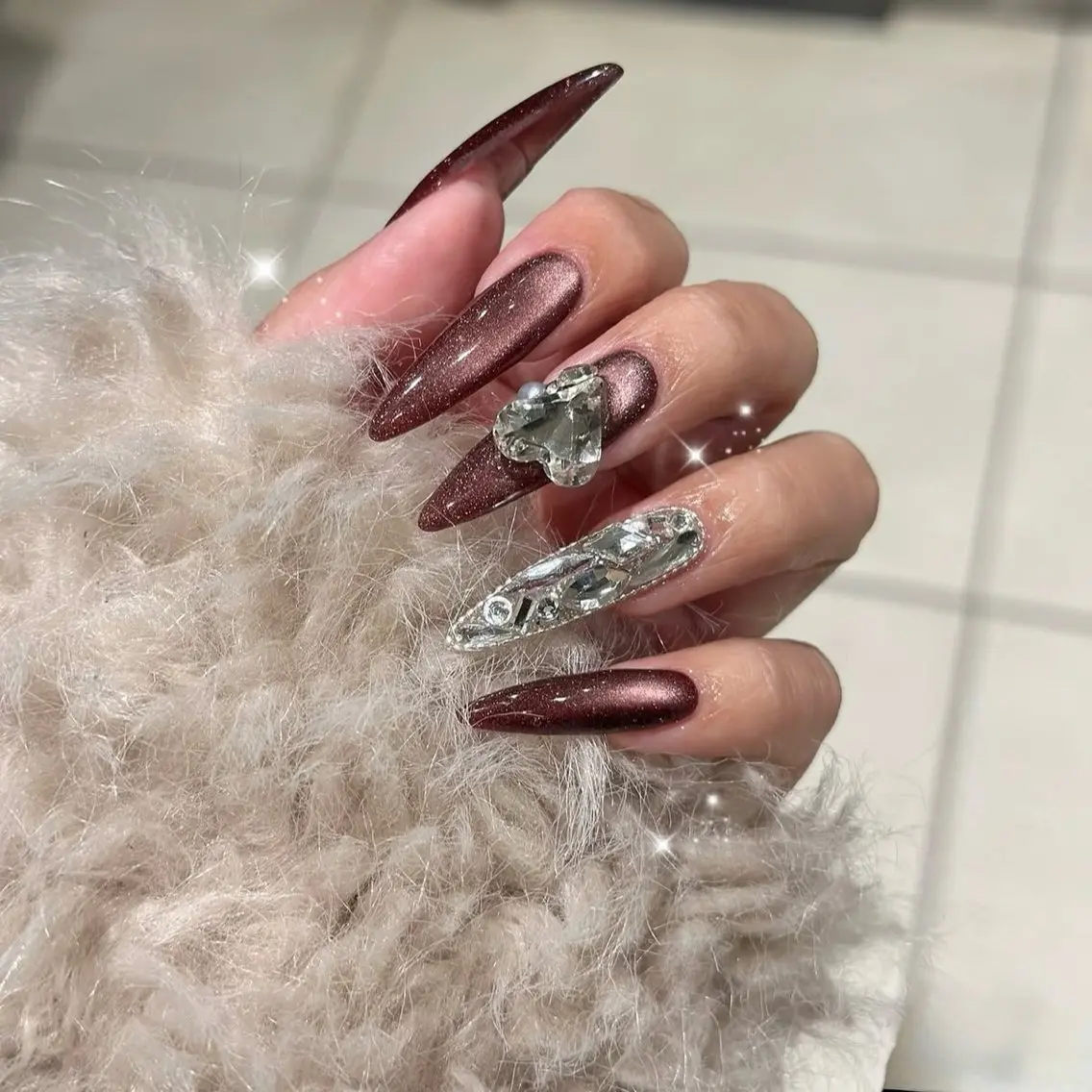 ネイル チークネイル ドット フットネイル フレンチネイル グラデーション ハンドネイル ハンドケア Nihonthy Nail 新宿のネイルデザイン