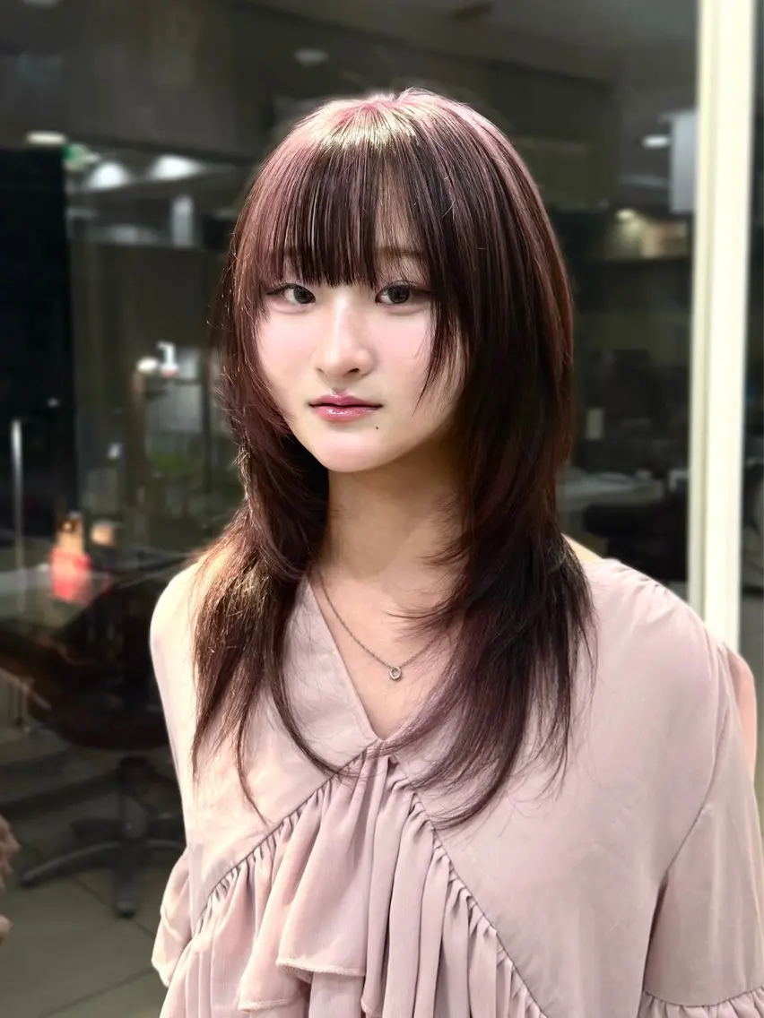 カラー lin.ブリーチ デザインカラーのヘアスタイル