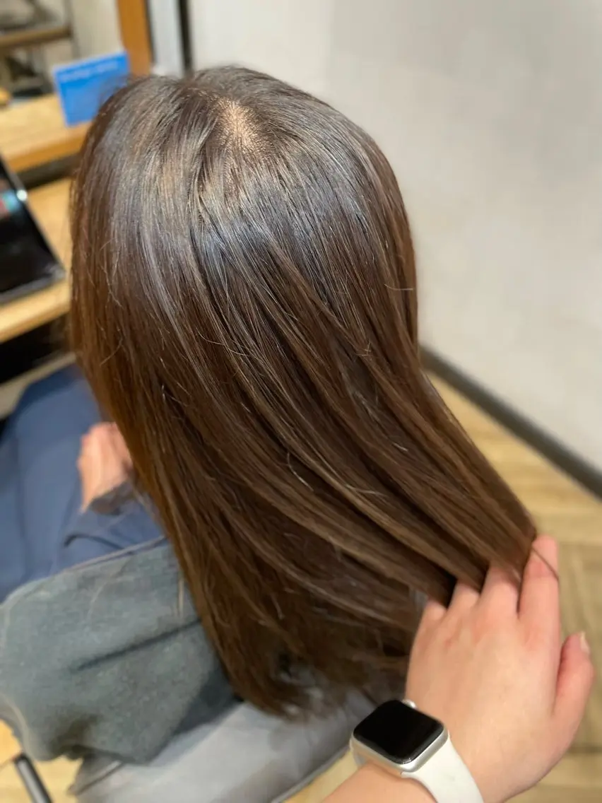 ロング カラー ハイライトカラー ハイライト ヘアカラー トリートメント 望恵🌸 韓国🇰🇷スタイルのヘアスタイル